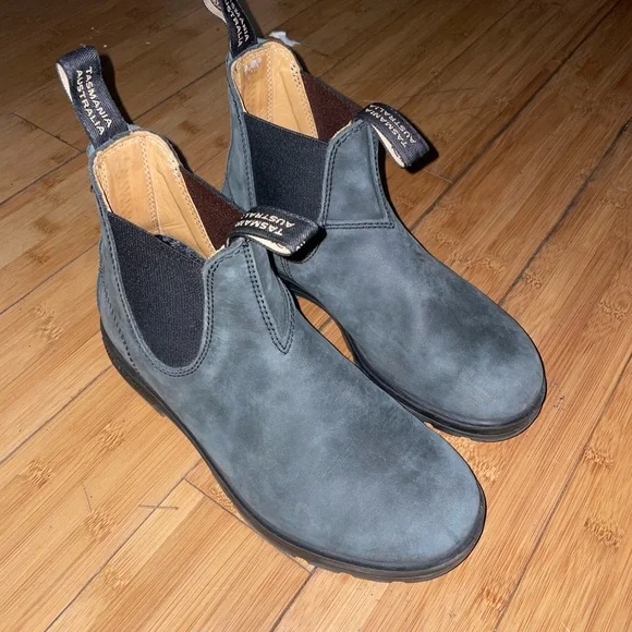 Black Blundstone boots 6.5 - Picture 2 of 5